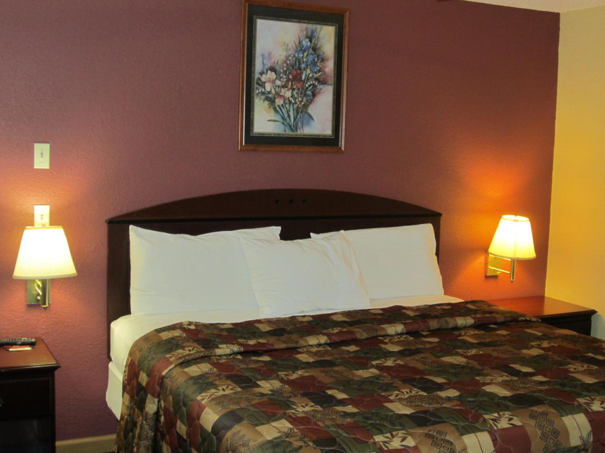 First Western Inn - Fairmont City Buitenkant foto