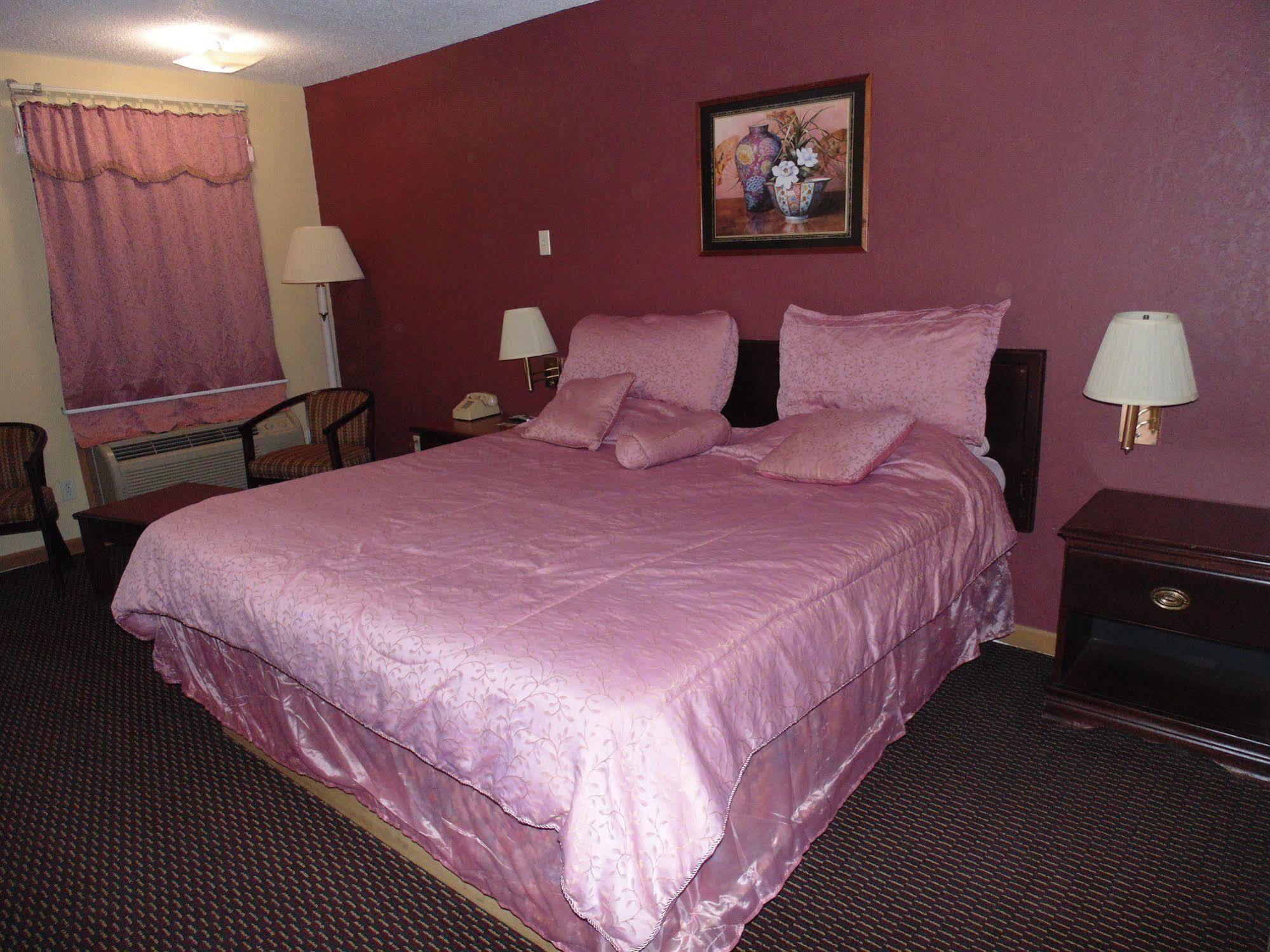 First Western Inn - Fairmont City Buitenkant foto